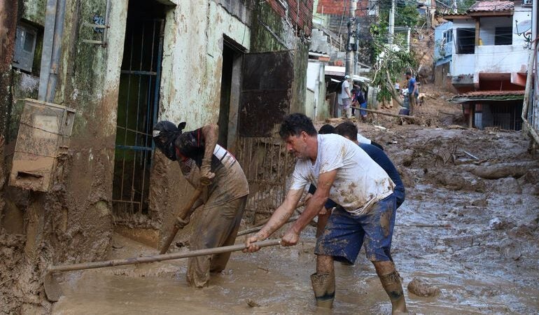Defesa Civil tem mapa de mais de 4 milhões morando em áreas de risco