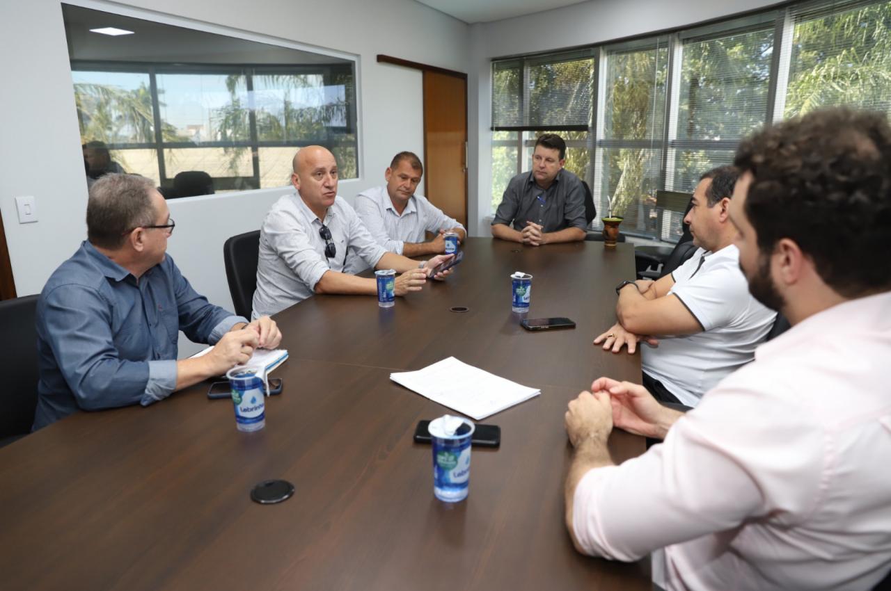 Sorriso: prefeitura monitora local de erosão e aguarda fim das chuvas para obras de drenagem na MT-242