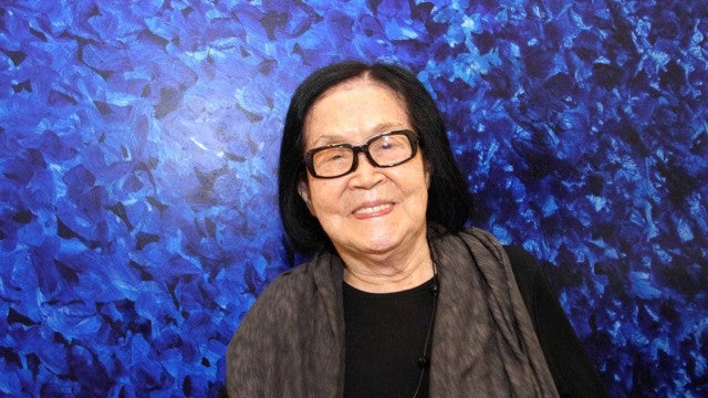Tomie Ohtake imaginou paixão vermelha para a ópera ‘Madame Butterfly’