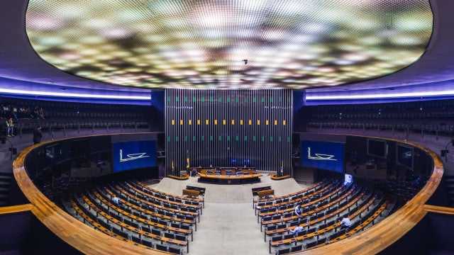 Medida que reduz tributação sobre viagens de brasileiros ao exterior é aprovada na Câmara