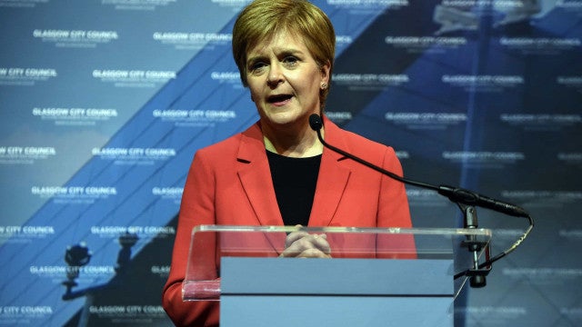 Nicola Sturgeon, defensora da independência da Escócia, renuncia como primeira-ministra