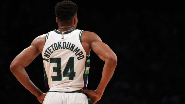 Antetokounmpo marca 54 pontos e LeBron fica a 63 de recorde histórico na NBA
