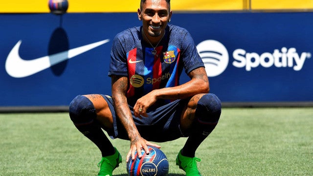 Raphinha pede desculpa a Xavi por xingamentos em substituição