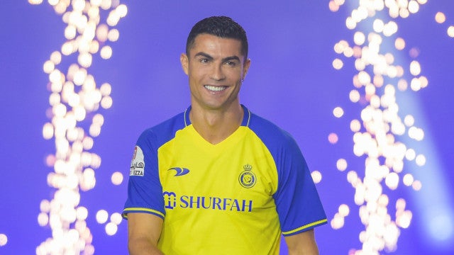 CR7 comemora aniversário na Arábia Saudita com família e ‘parças’