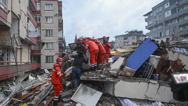 Não há informação de brasileiros mortos após terremoto na Turquia, afirma Itamaraty