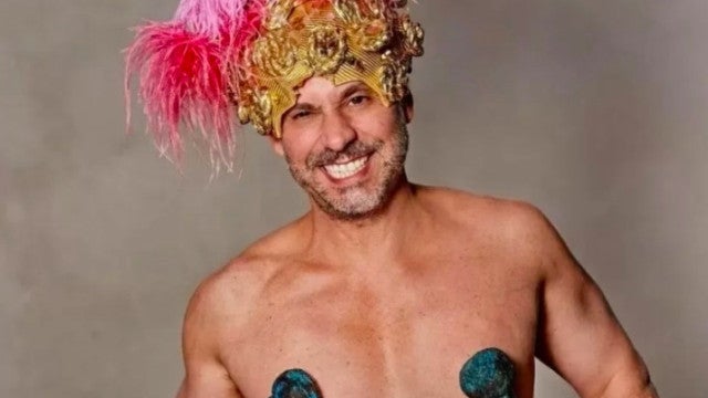 Alexandre Nero posta foto tapando só os mamilos e ganha elogio de atriz da Globo: ‘Gostoso’