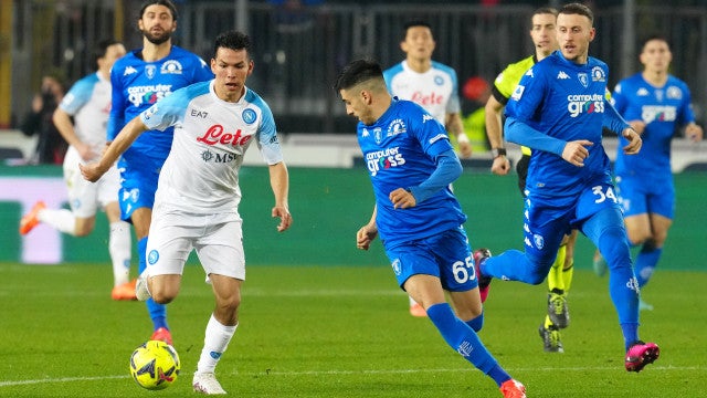 Napoli define vitória em meia hora e mantém liderança folgada no Italiano