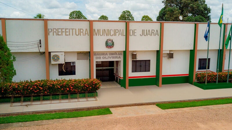 Centro poliesportivo em Juara deve ser concluído no próximo mês; R$ 1 milhão investidos