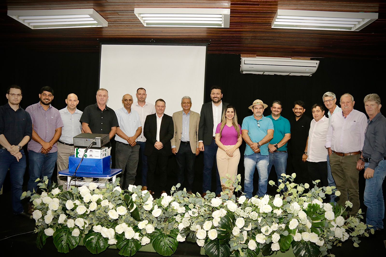 ENCONTRO INTERMUNICIPAL EM COLÍDER REÚNE PREFEITOS DO NORTÃO E PRESIDENTE DA AMM