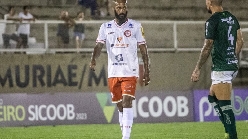 Com histórico de título e semifinais da Copa do Brasil, Bruno Silva valoriza classificação do Tombense para terceira fase