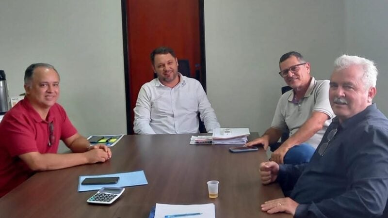 Presidente Valcimar se reúne com coordenadores de esporte Célio e Wilson Costa