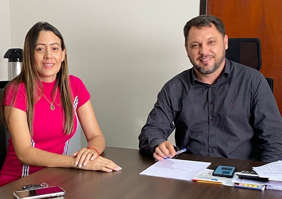 Presidente Valcimar recebe a responsável pelo licenciamento ambiental no município