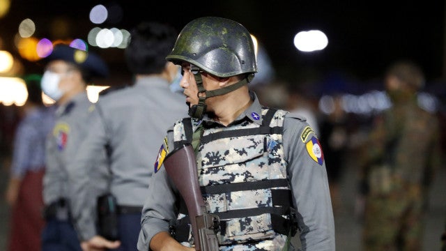 Mais de 3 mil assassinatos de civis em 2 anos de junta militar em Myanmar