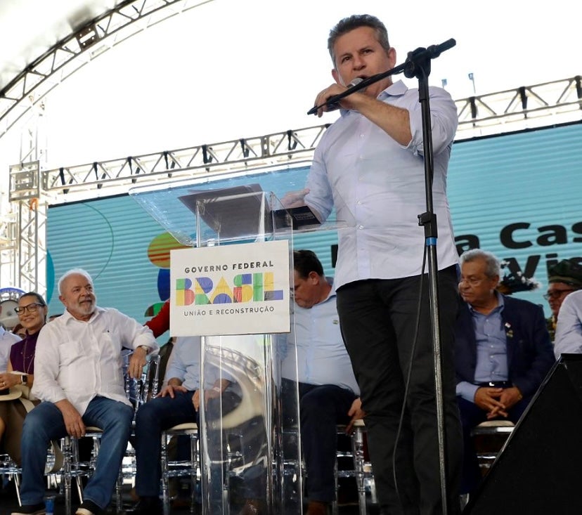 Vídeo: Mauro propõe ao presidente parceria para construir 40 mil casas em Mato Grosso