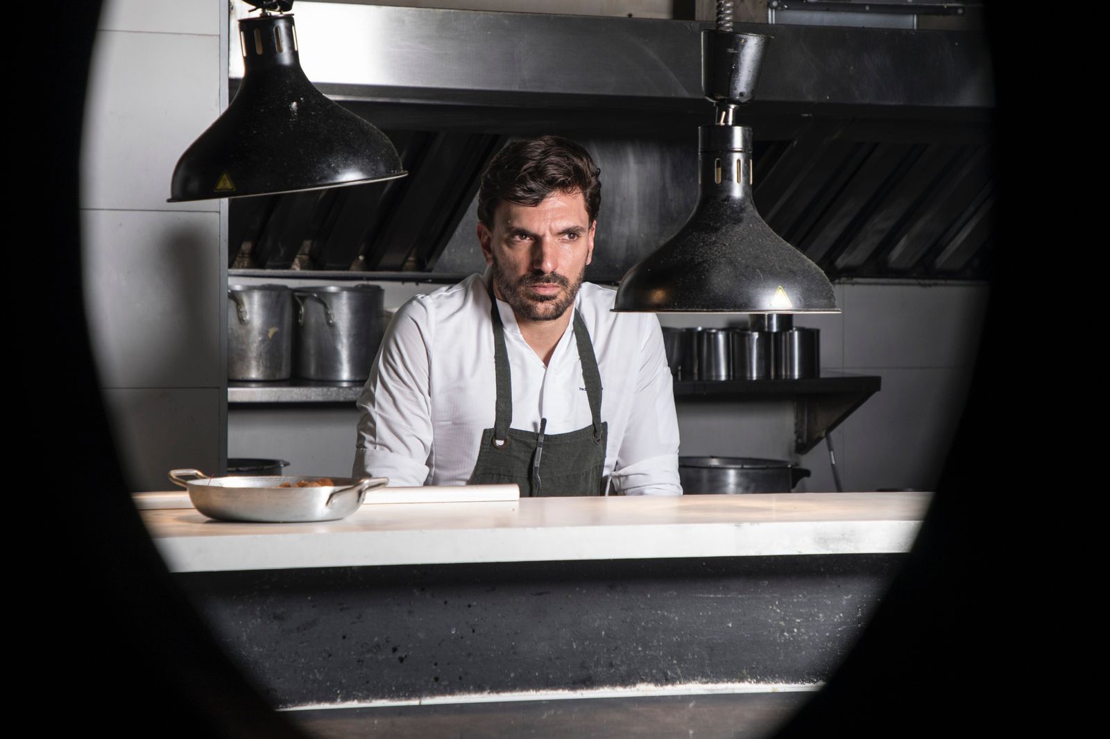 Chef Pedro Mattos abre seu livro de receitas e revela o ingrediente especial da lasanha mais disputada de São Paulo