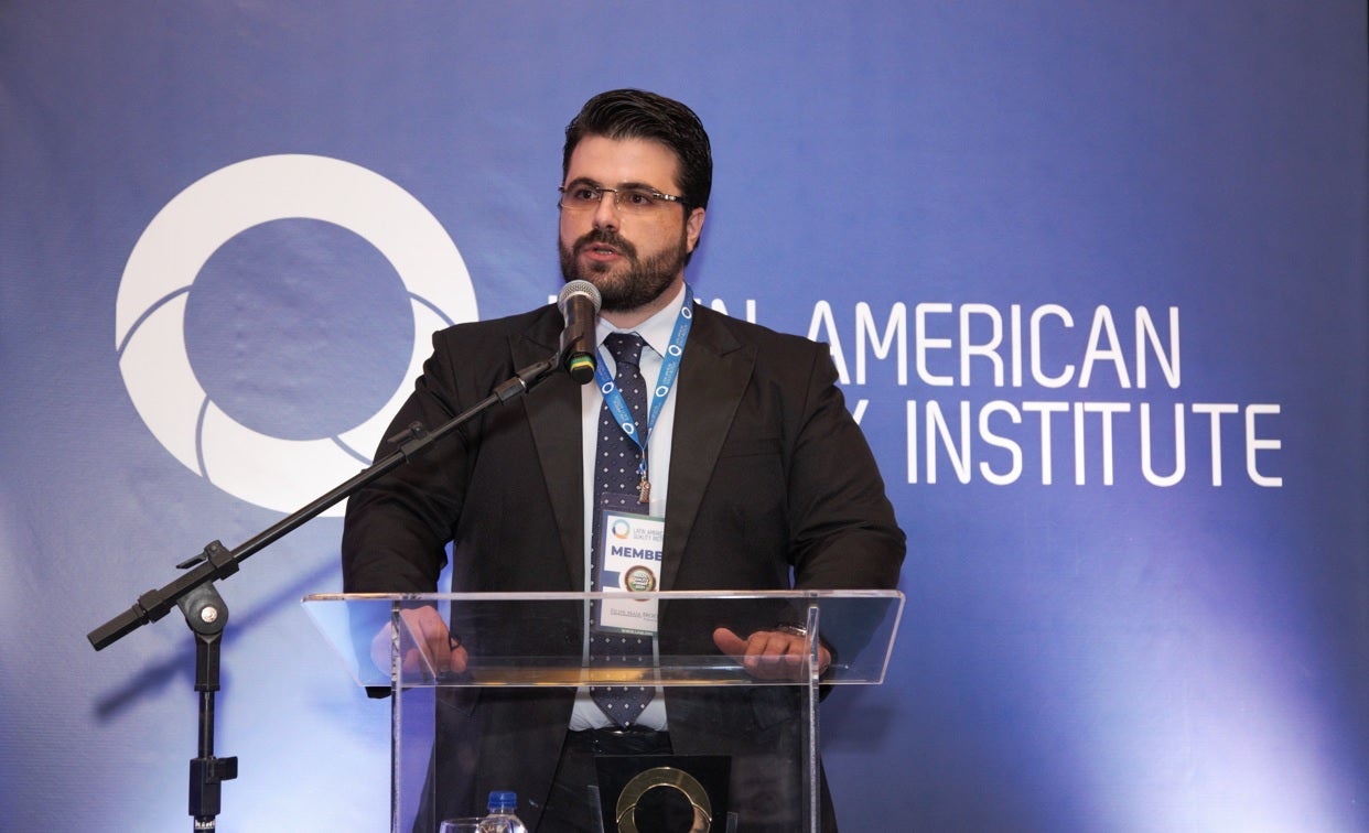 Filipe Maia Broeto Advocacia é indicado para receber prêmio de Excelência Empresarial do mundo, The Bizz Hybrid Awards