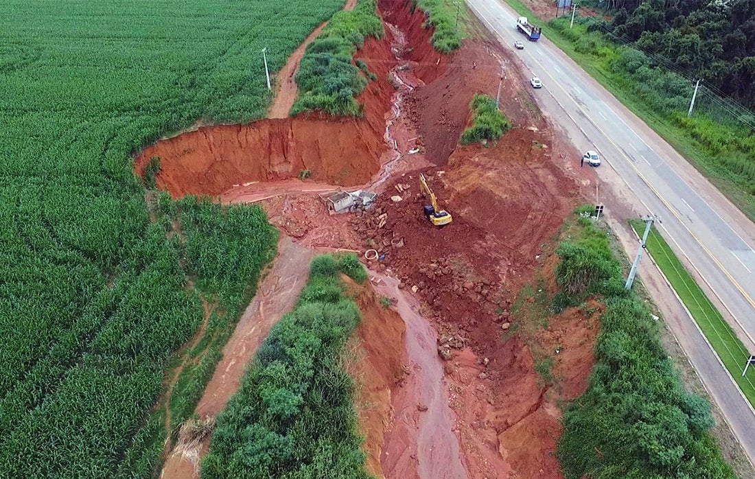 Sorriso: erosão na MT-242 aumenta após chuvas intensas e deixa autoridades em alerta