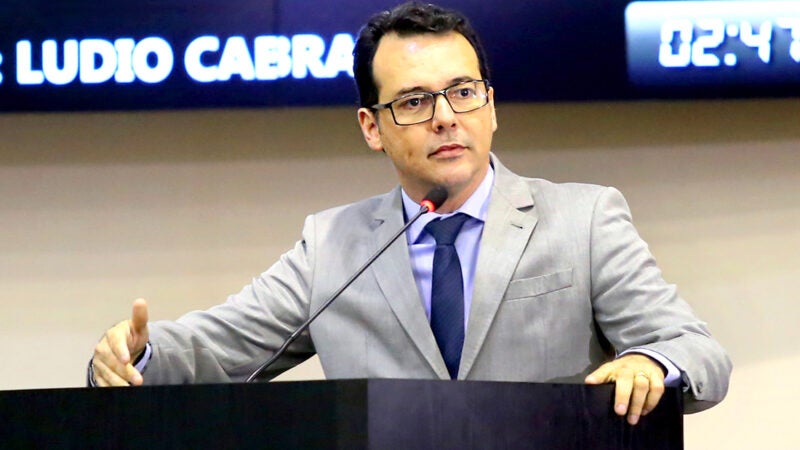 Deputado apresenta projeto obrigando concessionárias a informar consumidores sobre presença de agrotóxicos na água