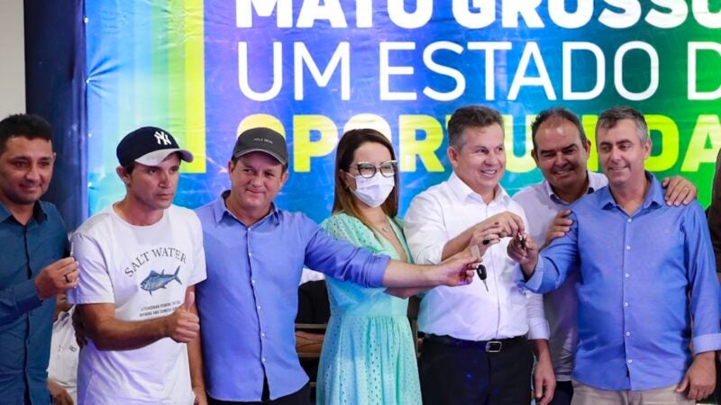 Governador entrega 159 maquinários para fortalecer agricultura familiar em 70 municípios; assista