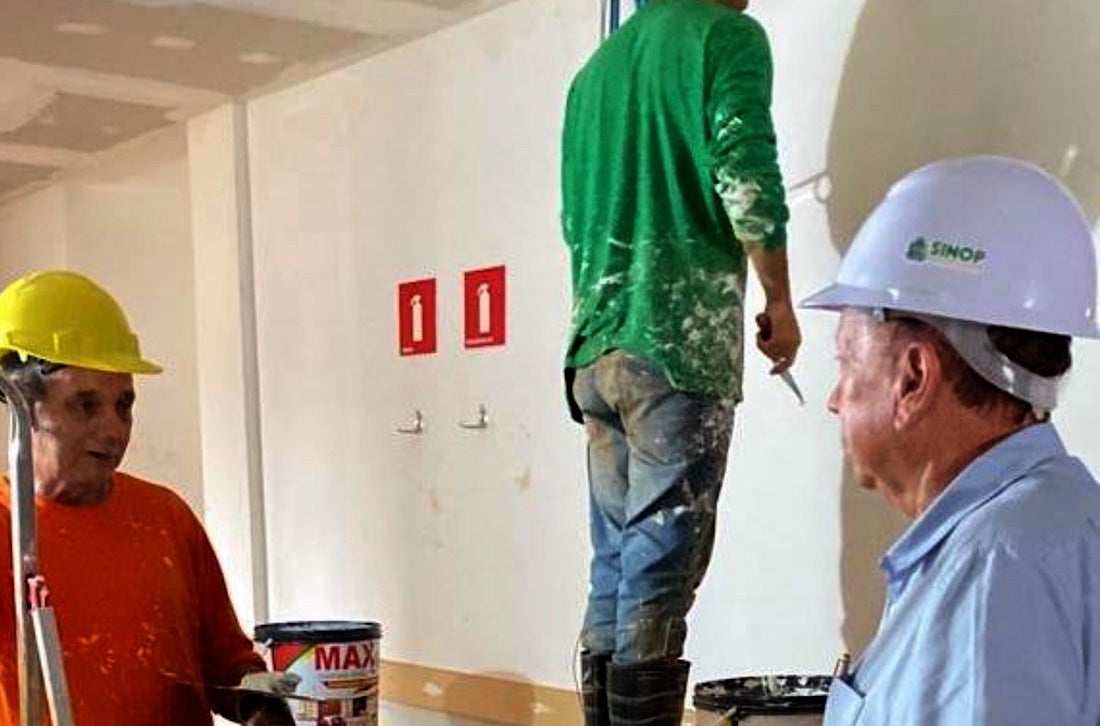 Sinop: prefeito inspeciona obras e 4 escolas municipais devem ficar prontas no semestre