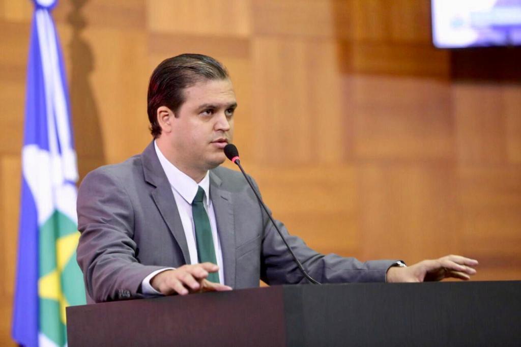 Thiago Silva concorda com o repasse direto de recursos do Fundo Estadual de Saúde aos hospitais filantrópicos