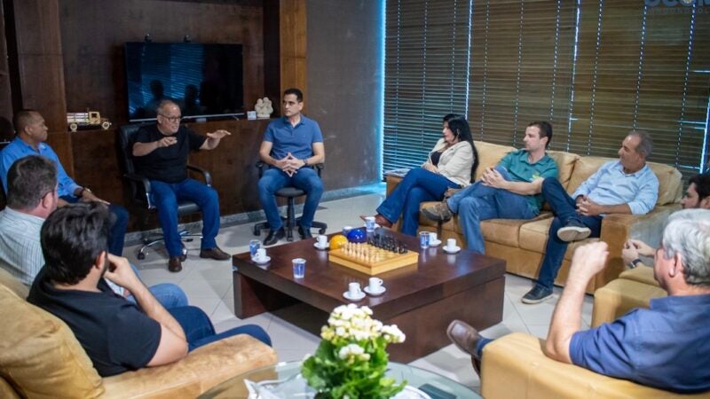 Prefeito de Rondonópolis e diretores de sindicato debatem parceria para realizar a Exposul