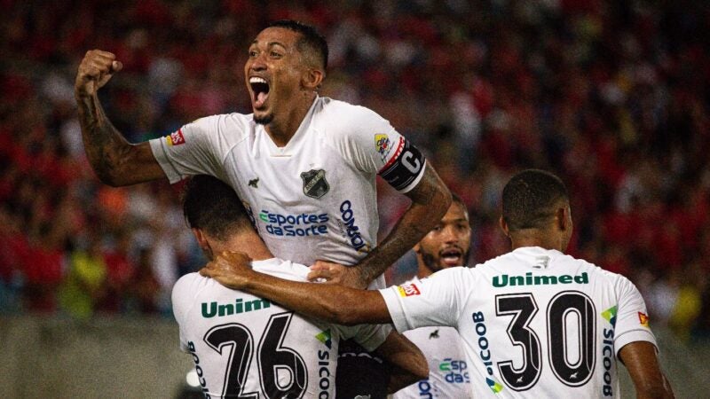 Com ótimos números pelo ABC, Walber ultrapassa a marca de 150 jogos como profissional: “Grato a todos os clubes que defendi”