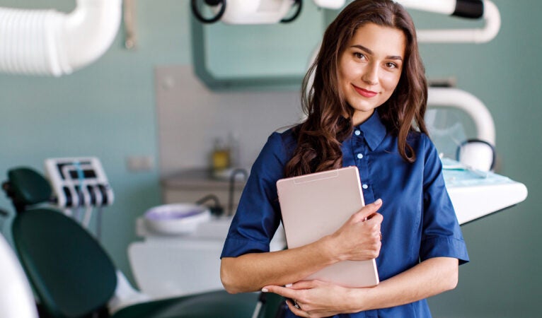 Prescrição digital na odontologia garante agilidade e segurança