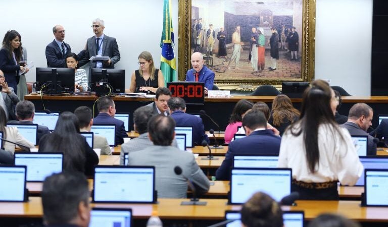 Flávio Dino irá à CCJ esclarecer ações pós-8 de janeiro e ida ao Complexo da Maré