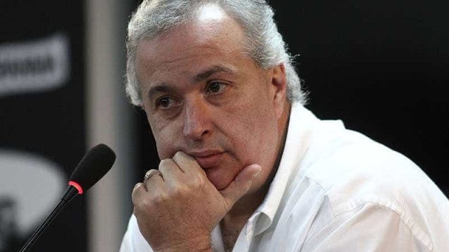 Corinthians anuncia a saída do diretor de futebol Roberto de Andrade