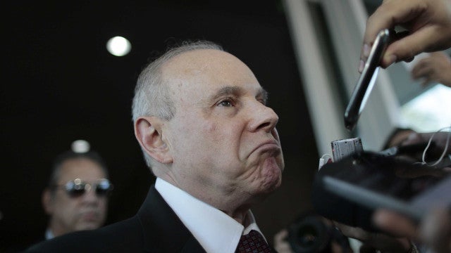 Mantega: há chantagem [do BC] para que o governo se enquadre no teto de gastos