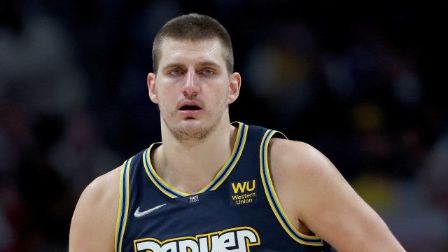 Jokic faz 27º triplo-duplo da temporada, mas falha no fim e Denver perde dos Nets