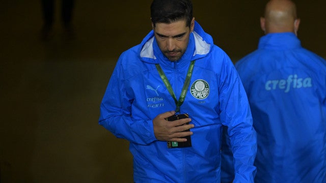 Abel diz que ‘nunca está satisfeito’ após superar recorde de finais de Felipão