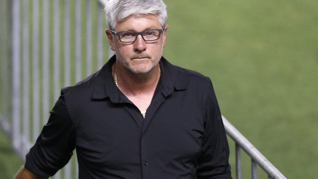 Odair Hellmann é bancado por Falcão na direção do Santos e fala em apagar vexame
