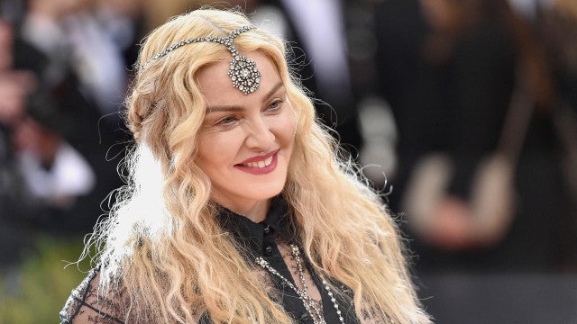 Madonna dá prova de amor ao novo namorado (35 anos mais novo)