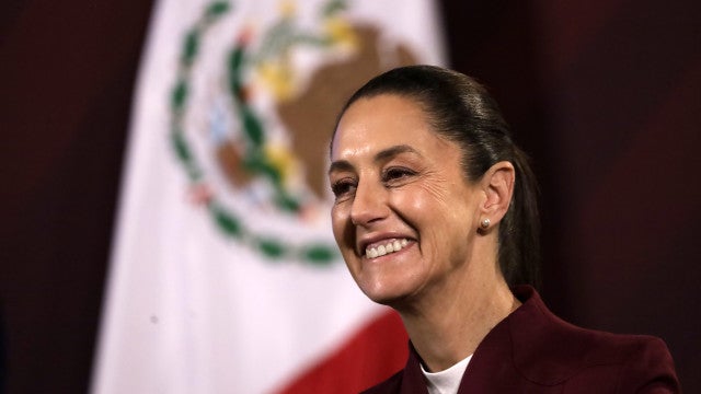 Claudia Sheinbaum é a favorita para suceder AMLO no México