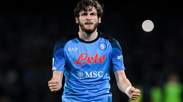 Napoli bate Atalanta pelo Italiano e mira vaga às quartas da Liga dos Campeões