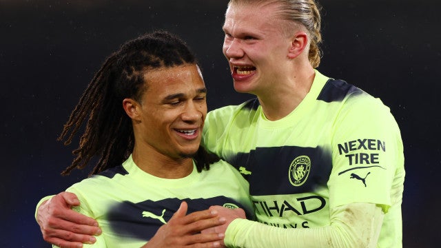 City bate Crystal Palace com gol de pênalti de Haaland e bota pressão no Arsenal