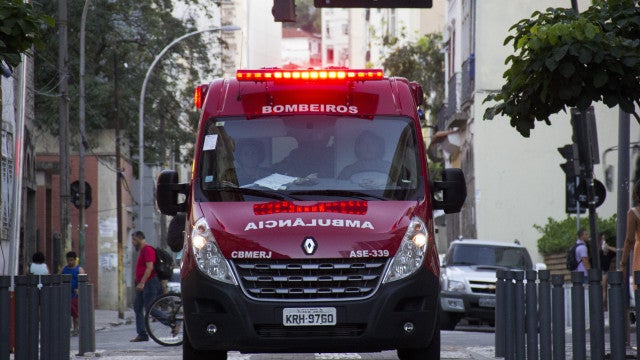 Homem é atropelado por ônibus na zona leste de São Paulo