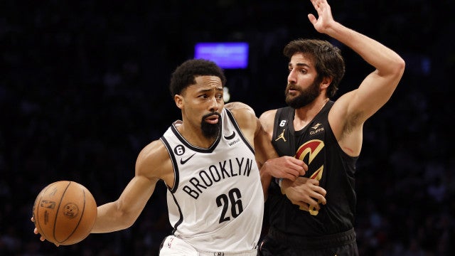 Cavaliers vencem Nets com cesta de trÊs no fim e ficam perto dos playoffs