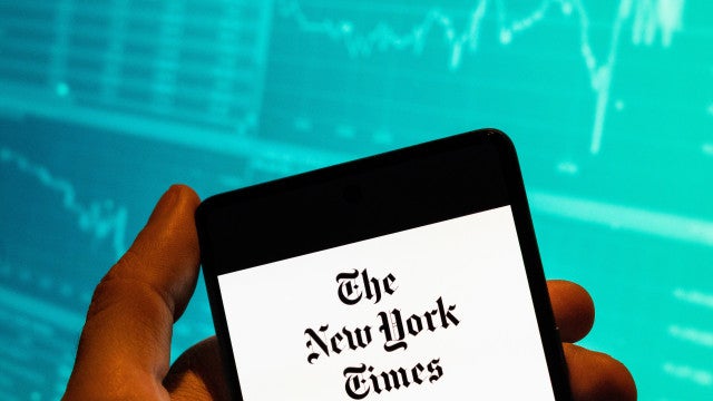 Repórter que enganou New York Times elogia imprensa e se diz arrependido