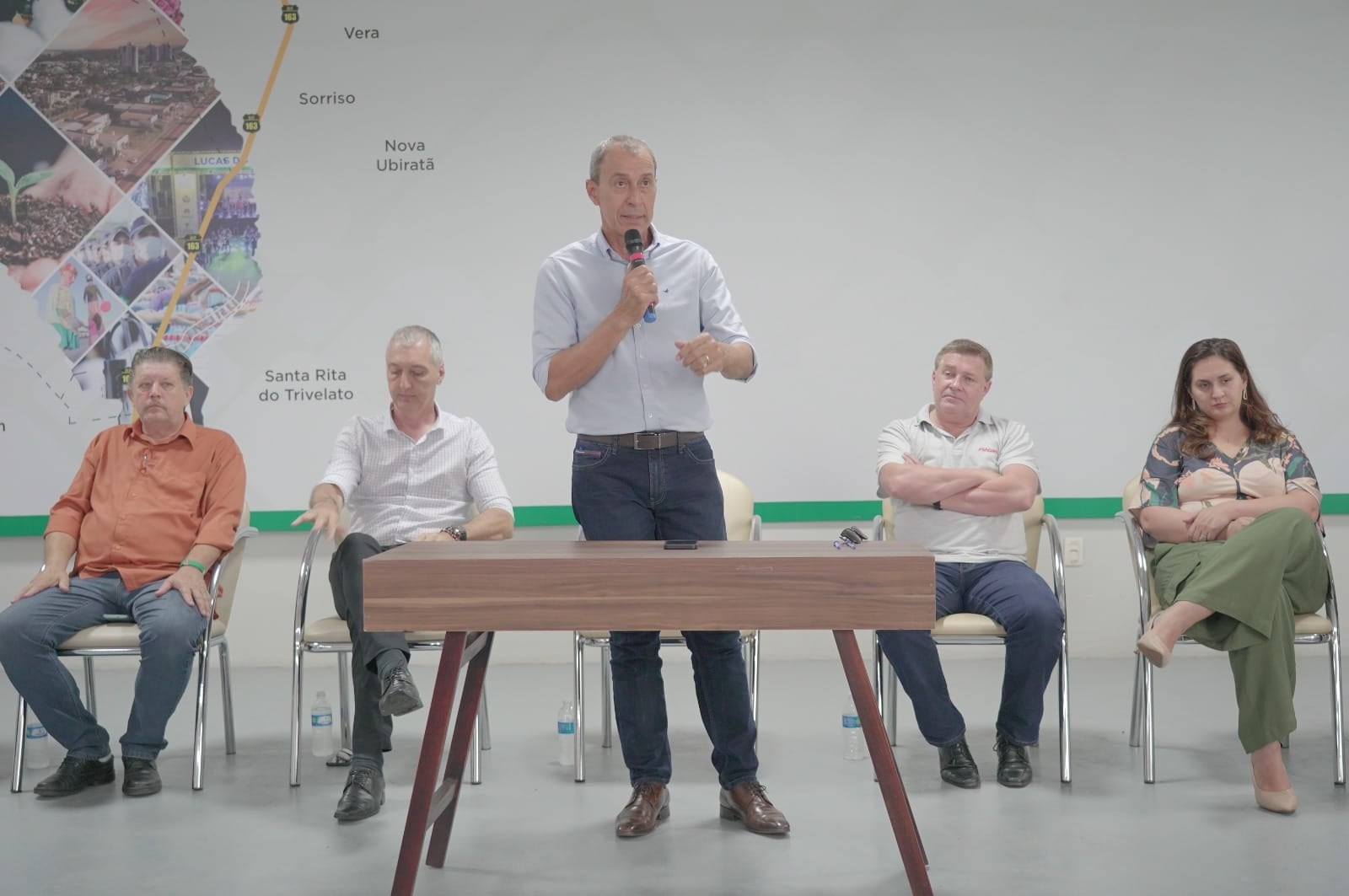 Prefeito assina novo contrato e aumenta compra de procedimentos médicos em Lucas