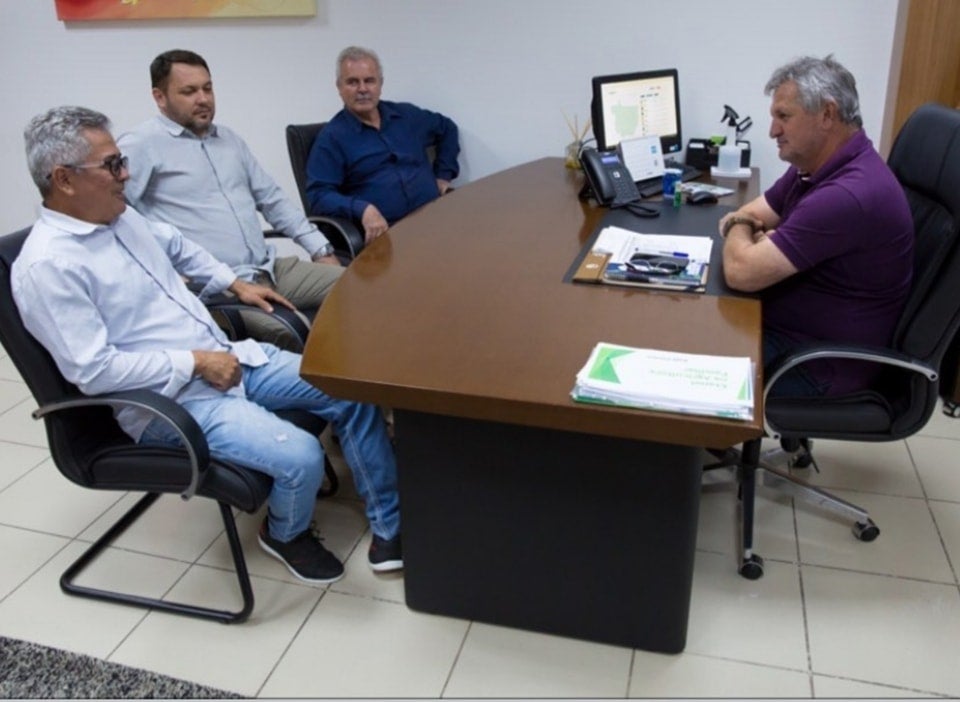 Presidente Valcimar e vereador Zilmar visitam deputado Dilmar Dal’bosco para agradecer apoio e apresentar demandas do município
