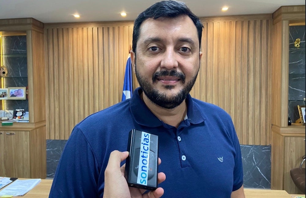 Secretário e prefeito inspecionam obra de escola técnica que deve ficar pronta este ano