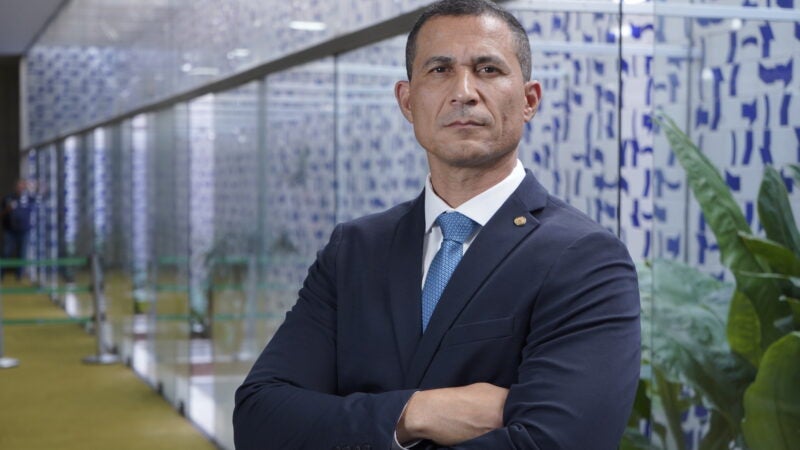 Armas legais X crimes reais: onde está o problema?