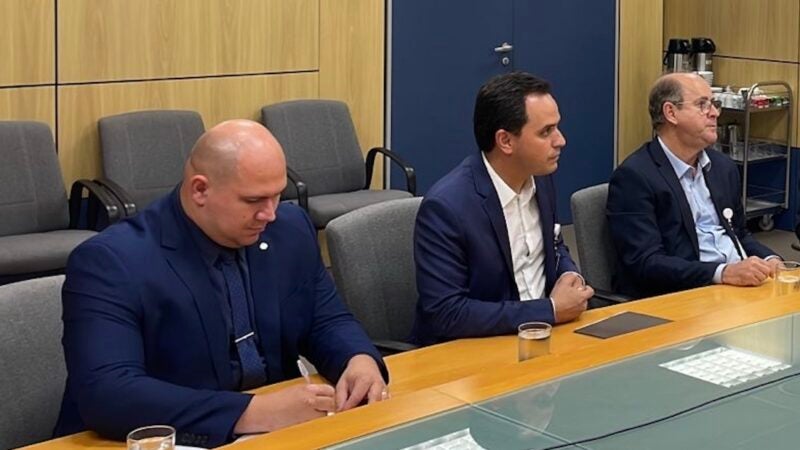 Deputados da CPI Telefonia se reúnem com Anatel que prevê reduzir tempo para 4G funciona em todo Mato Grosso
