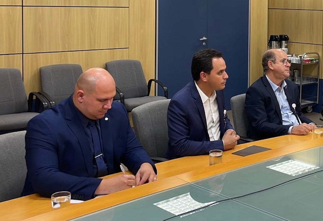 Deputados da CPI Telefonia se reúnem com Anatel que prevê reduzir tempo para 4G funciona em todo Mato Grosso