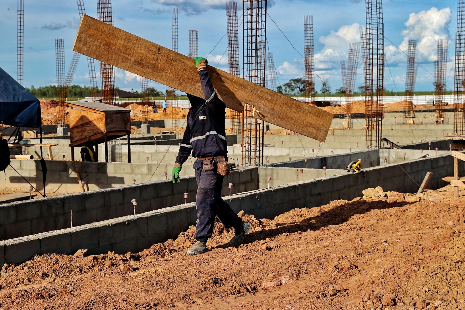 Governo de MT diz que  8% de obras foram feitas e novo hospital regional fica pronto em 2024