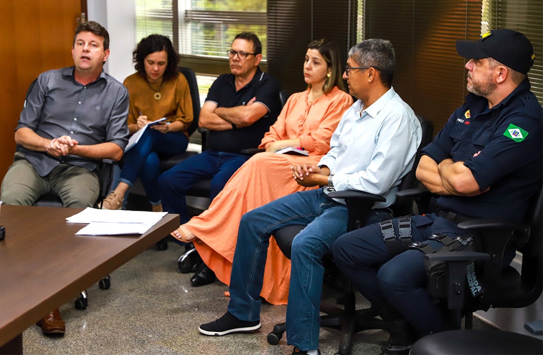 Sorriso: prefeito se reúne com representantes e anuncia criação de comissão de segurança para escolas municipais