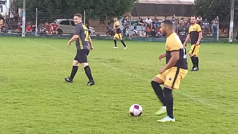 Saiu os quatro finalistas do campeonato municipal de futebol 7